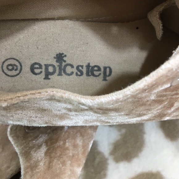 women's RARE FUZZY epicstep size 6 sneakers laced - Picture 8 of 9